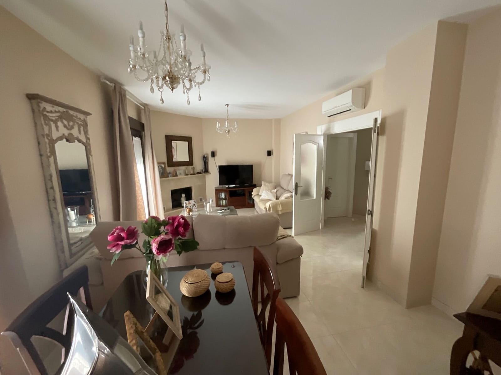 3 bedroom Villa for sale in Antequera with garage - € 440,000 (Ref: 9262159)