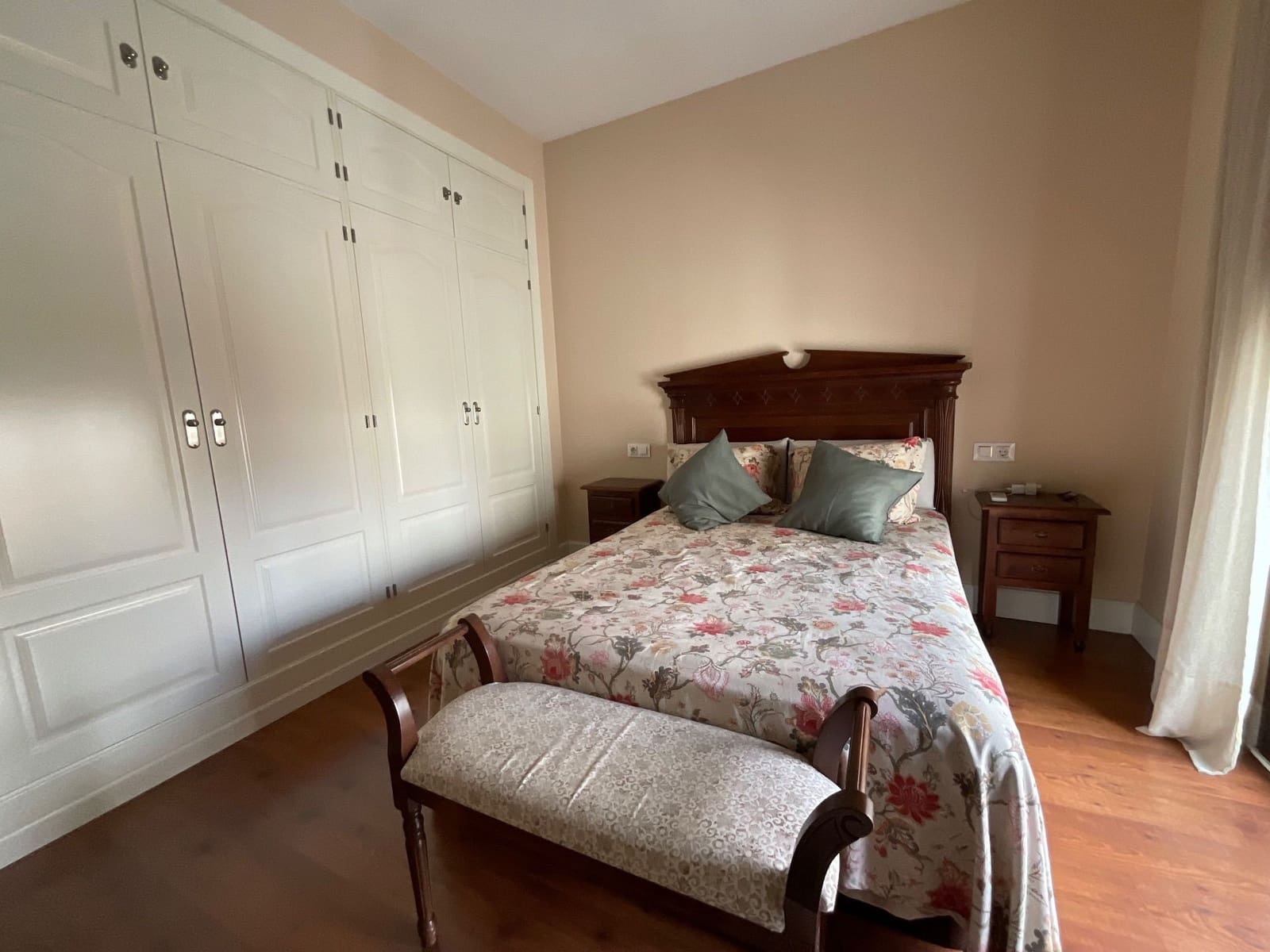 3 bedroom Villa for sale in Antequera with garage - € 440,000 (Ref: 9262159)