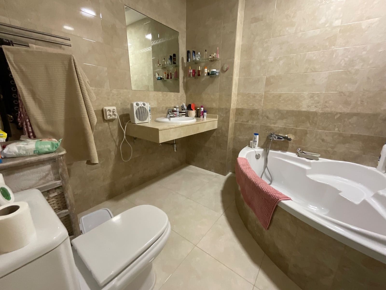 3 bedroom Villa for sale in Antequera with garage - € 440,000 (Ref: 9262159)