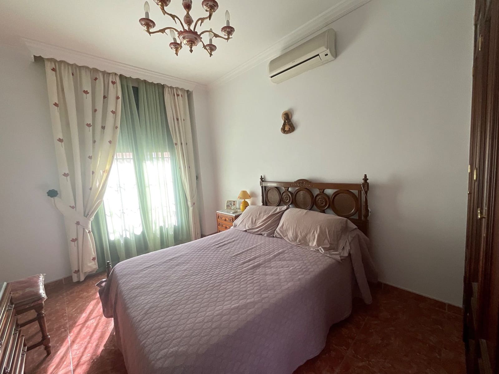 6 soverom Villa til salgs i Campillos med svømmebasseng garasje - € 270 000 (Ref: 9358839)