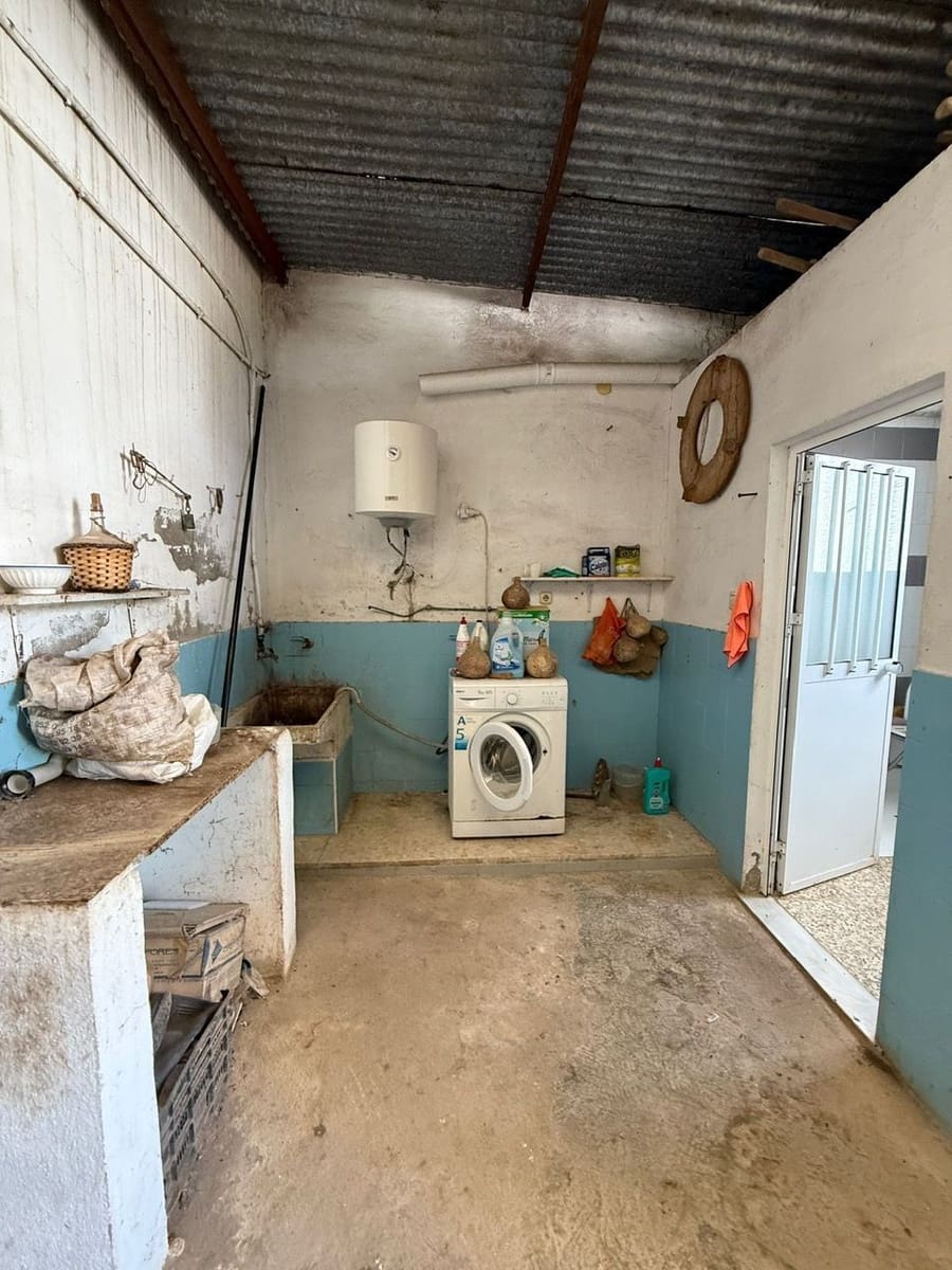 Finca/Landehus til salg i Antequera - € 159.000 (Ref: 9361889)