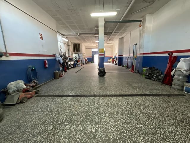 Erhverv til salg i Antequera - € 190.000 (Ref: 9406194)