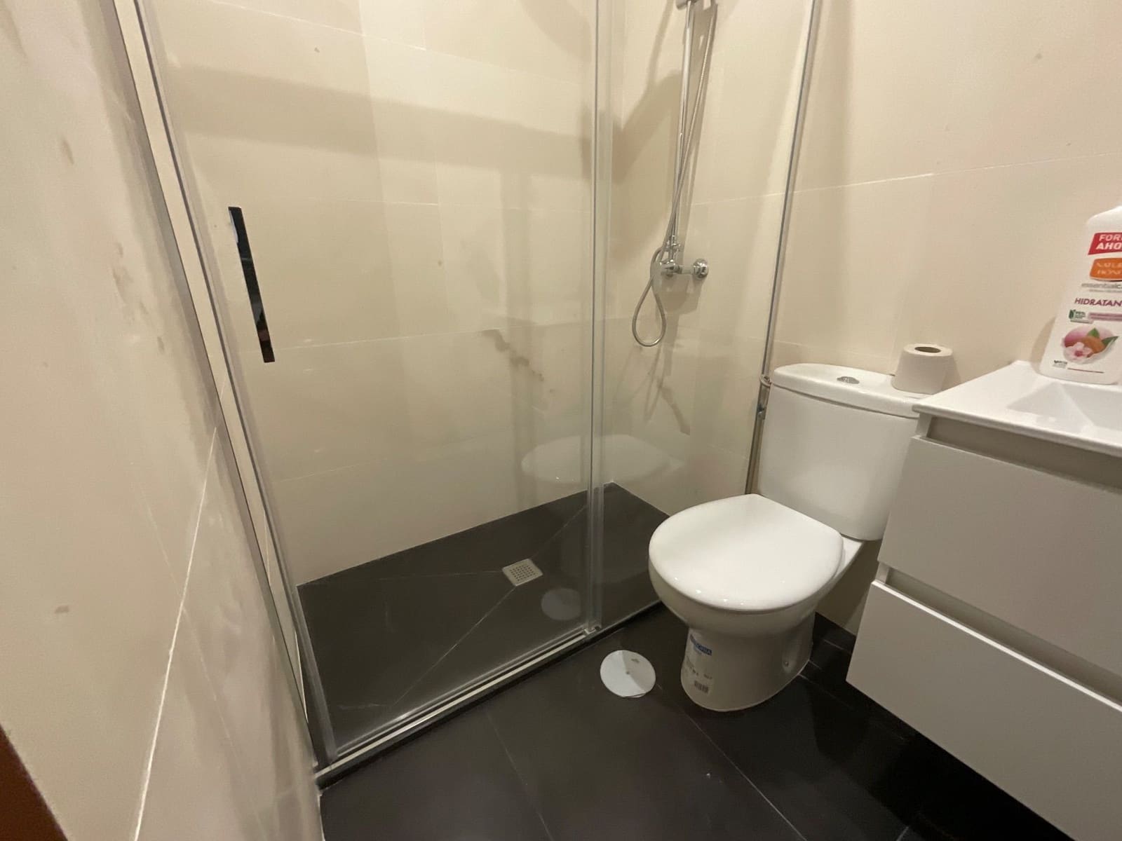 4 bedroom Flat for sale in Antequera - € 250,000 (Ref: 9415384)