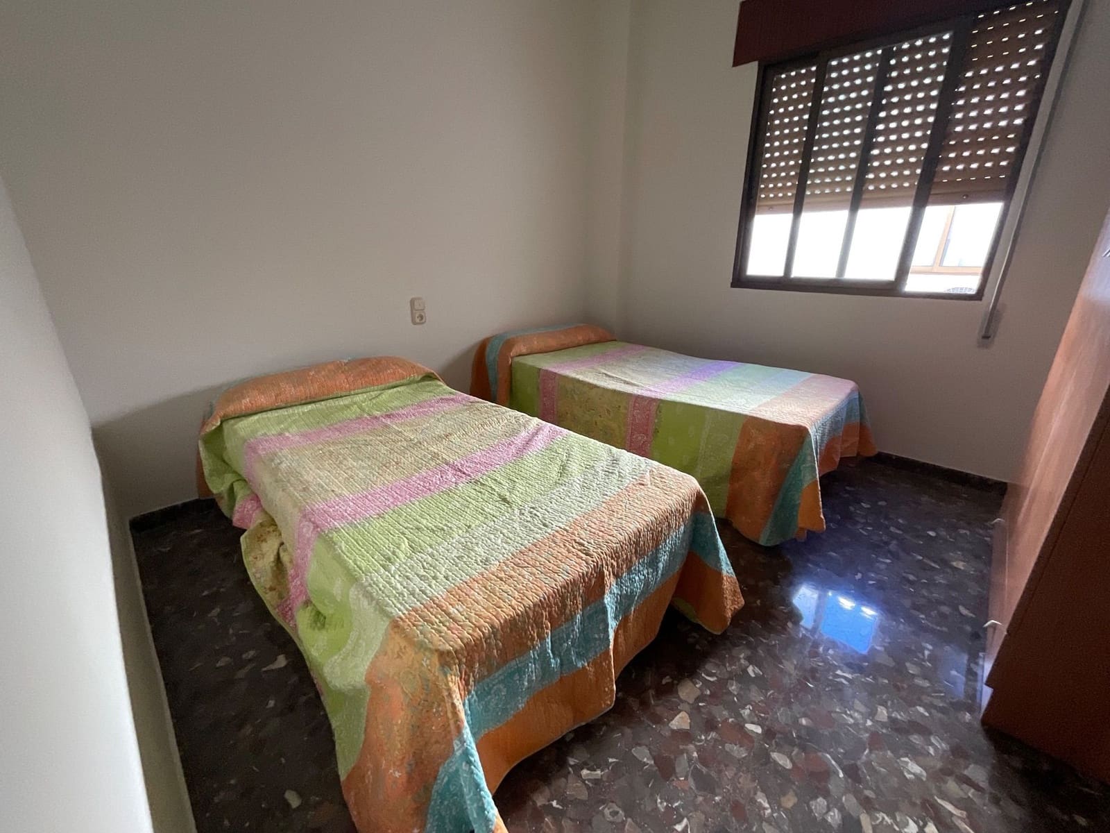 4 bedroom Flat for sale in Antequera - € 250,000 (Ref: 9415384)