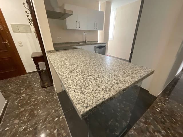 4 soveværelse Lejlighed til salg i Antequera - € 250.000 (Ref: 9415384)