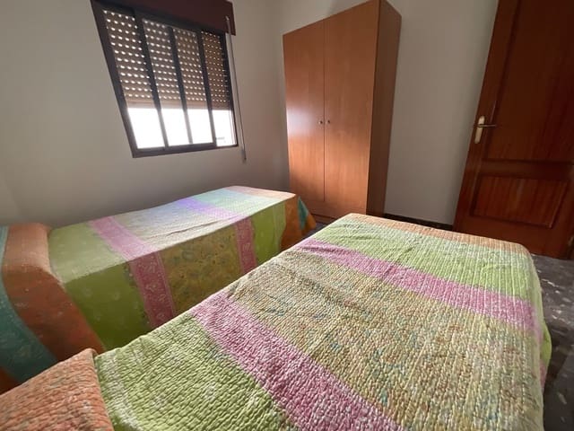 4 soveværelse Lejlighed til salg i Antequera - € 250.000 (Ref: 9415384)