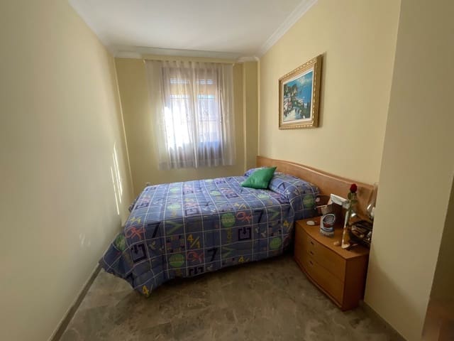 3 soveværelse Lejlighed til salg i Antequera med garage - € 256.000 (Ref: 9418881)