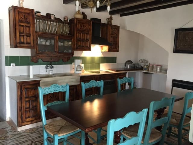 4 camera da letto Villa da affittare in Antequera con piscina garage - 1.500 € (Rif: 9426853)