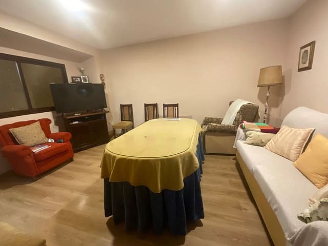 Chalet de 6 habitaciones en Antequera en venta - 295.000 € (Ref: 9455817)