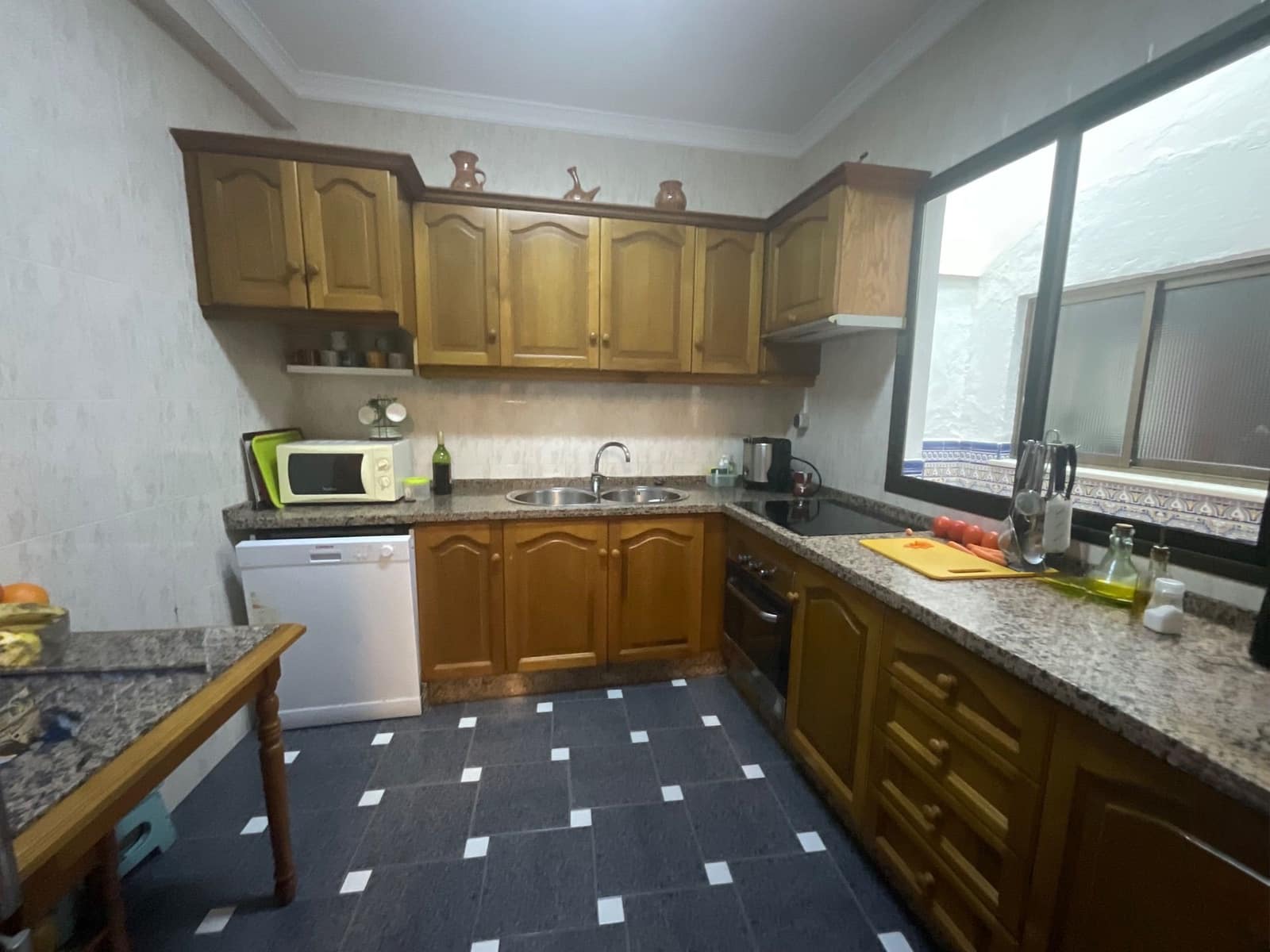 Chalet de 6 habitaciones en Antequera en venta - 295.000 € (Ref: 9455817)