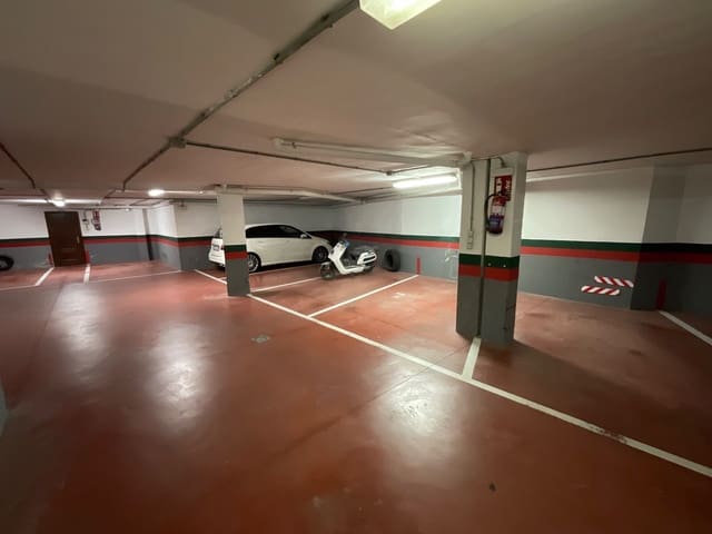 Garage à vendre à Antequera - 24 000 € (Ref: 9465142)