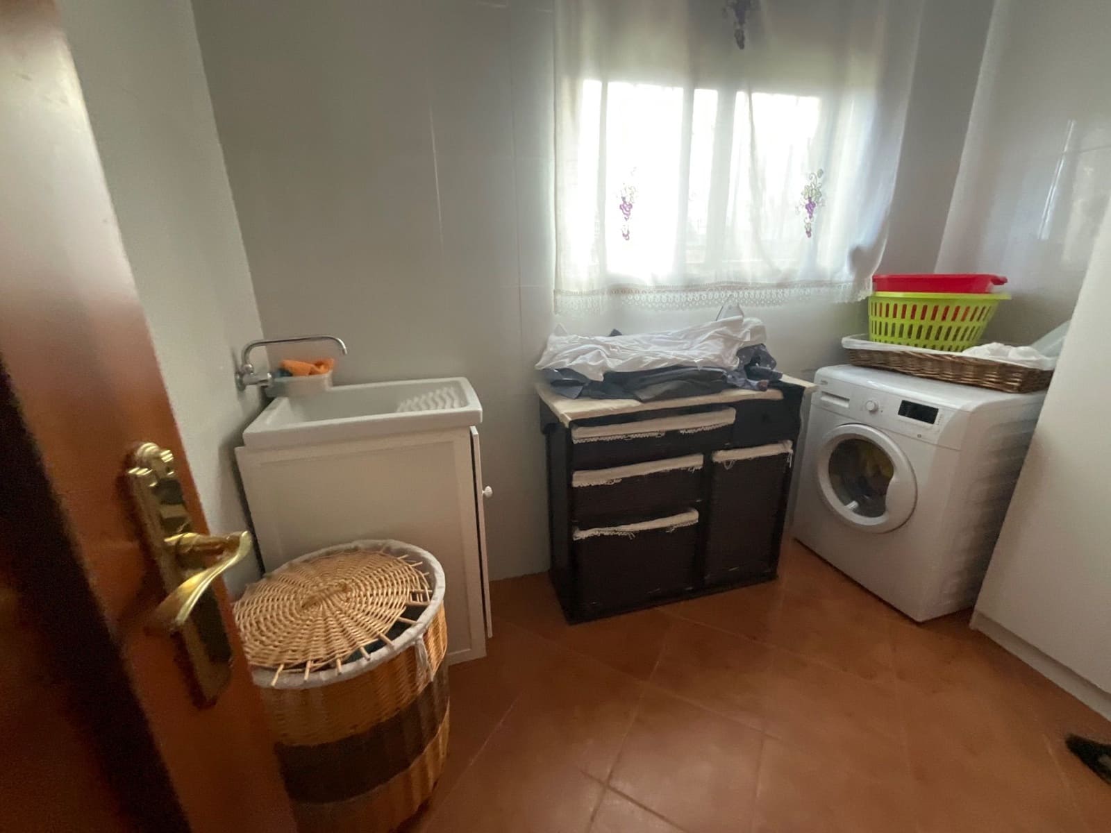 3 bedroom Finca/Country House for sale in Antequera with garage - € 175,000 (Ref: 9494256)