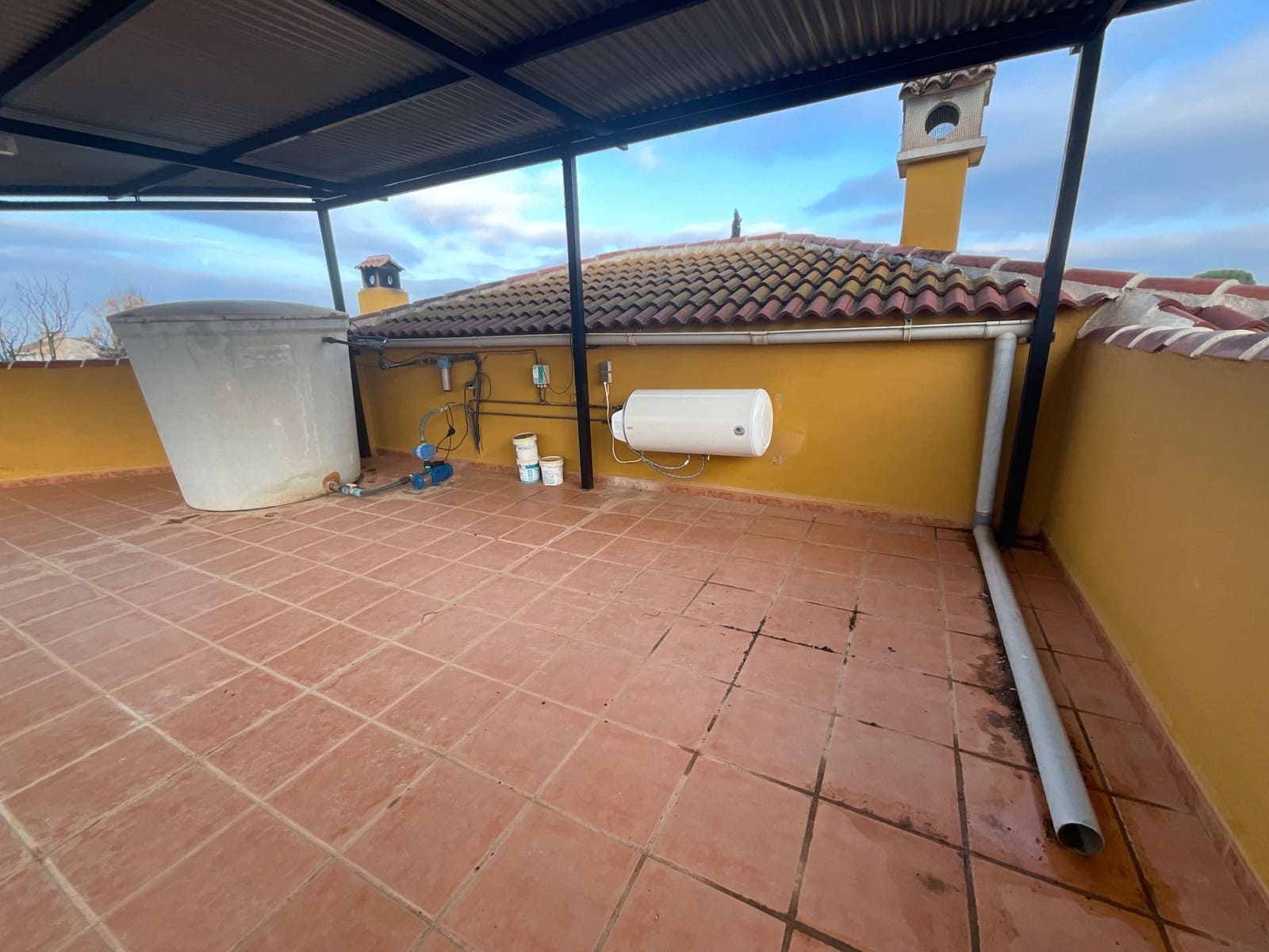 3 bedroom Finca/Country House for sale in Antequera with garage - € 175,000 (Ref: 9494256)