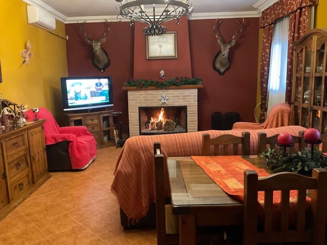 3 soveværelse Finca/Landehus til salg i Antequera med garage - € 175.000 (Ref: 9494256)