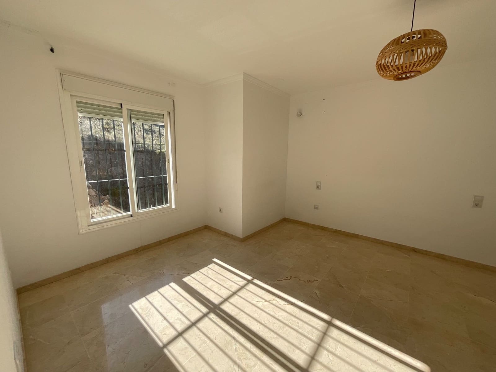 5 soverom Villa til salgs i Antequera med svømmebasseng garasje - € 420 000 (Ref: 9518412)