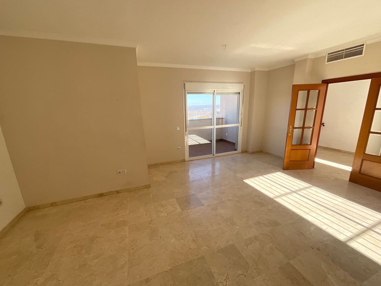 5 soverom Villa til salgs i Antequera med svømmebasseng garasje - € 420 000 (Ref: 9518412)