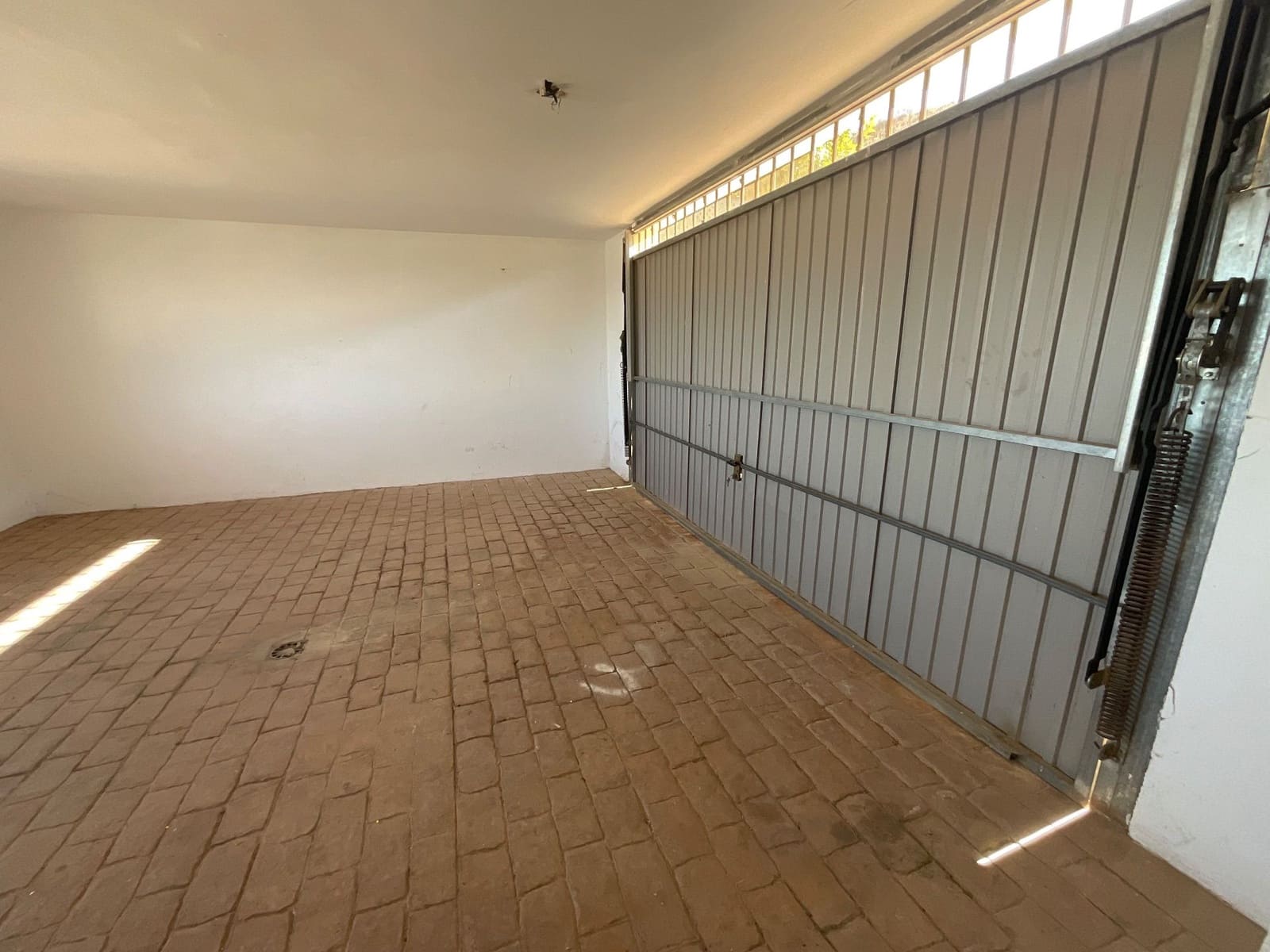 5 soverom Villa til salgs i Antequera med svømmebasseng garasje - € 420 000 (Ref: 9518412)