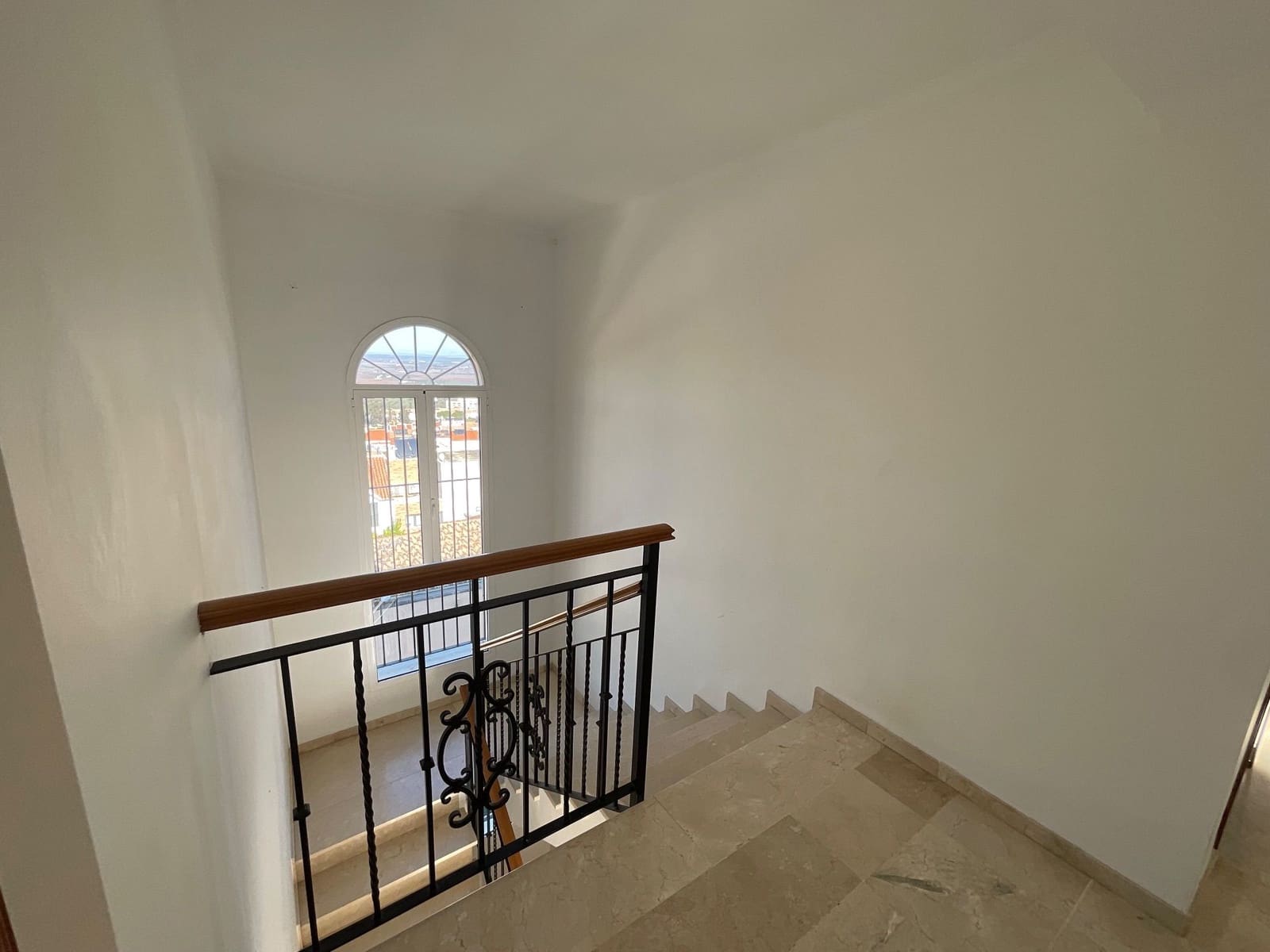 5 soverom Villa til salgs i Antequera med svømmebasseng garasje - € 420 000 (Ref: 9518412)