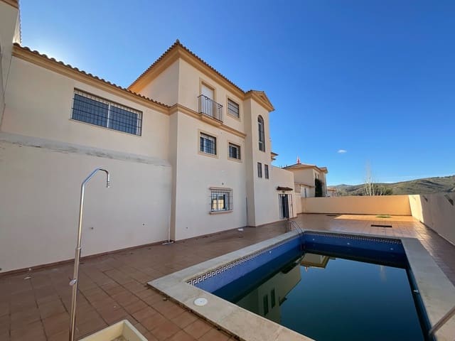 5 soverom Villa til salgs i Antequera med svømmebasseng garasje - € 420 000 (Ref: 9518412)