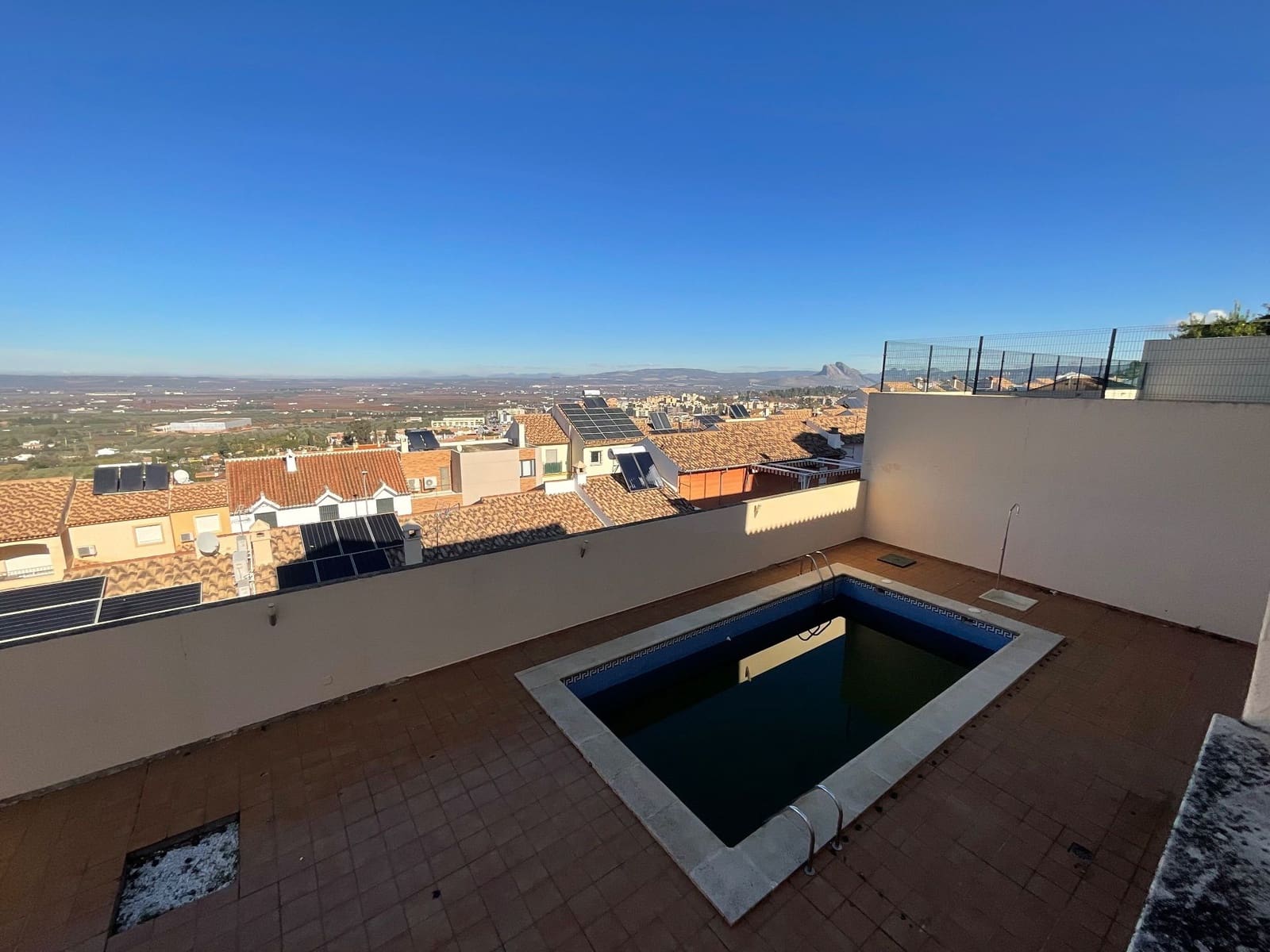 5 soverom Villa til salgs i Antequera med svømmebasseng garasje - € 420 000 (Ref: 9518412)