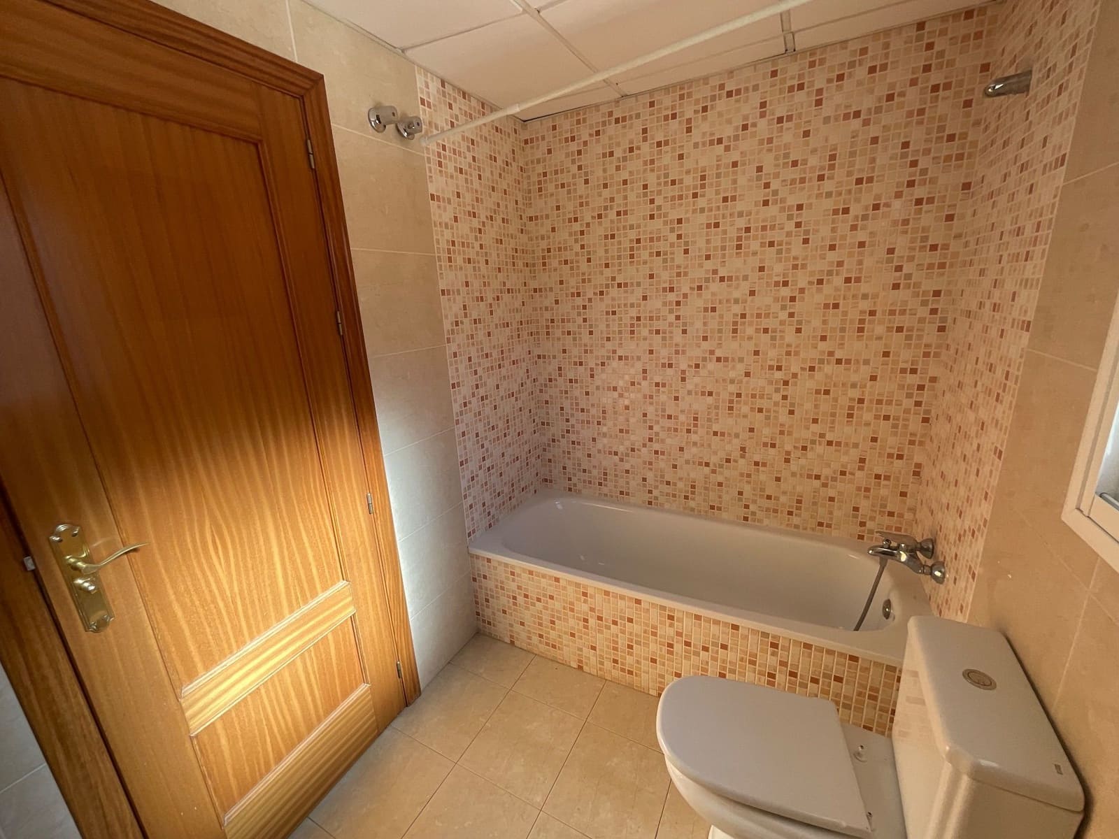 5 soverom Villa til salgs i Antequera med svømmebasseng garasje - € 420 000 (Ref: 9518412)