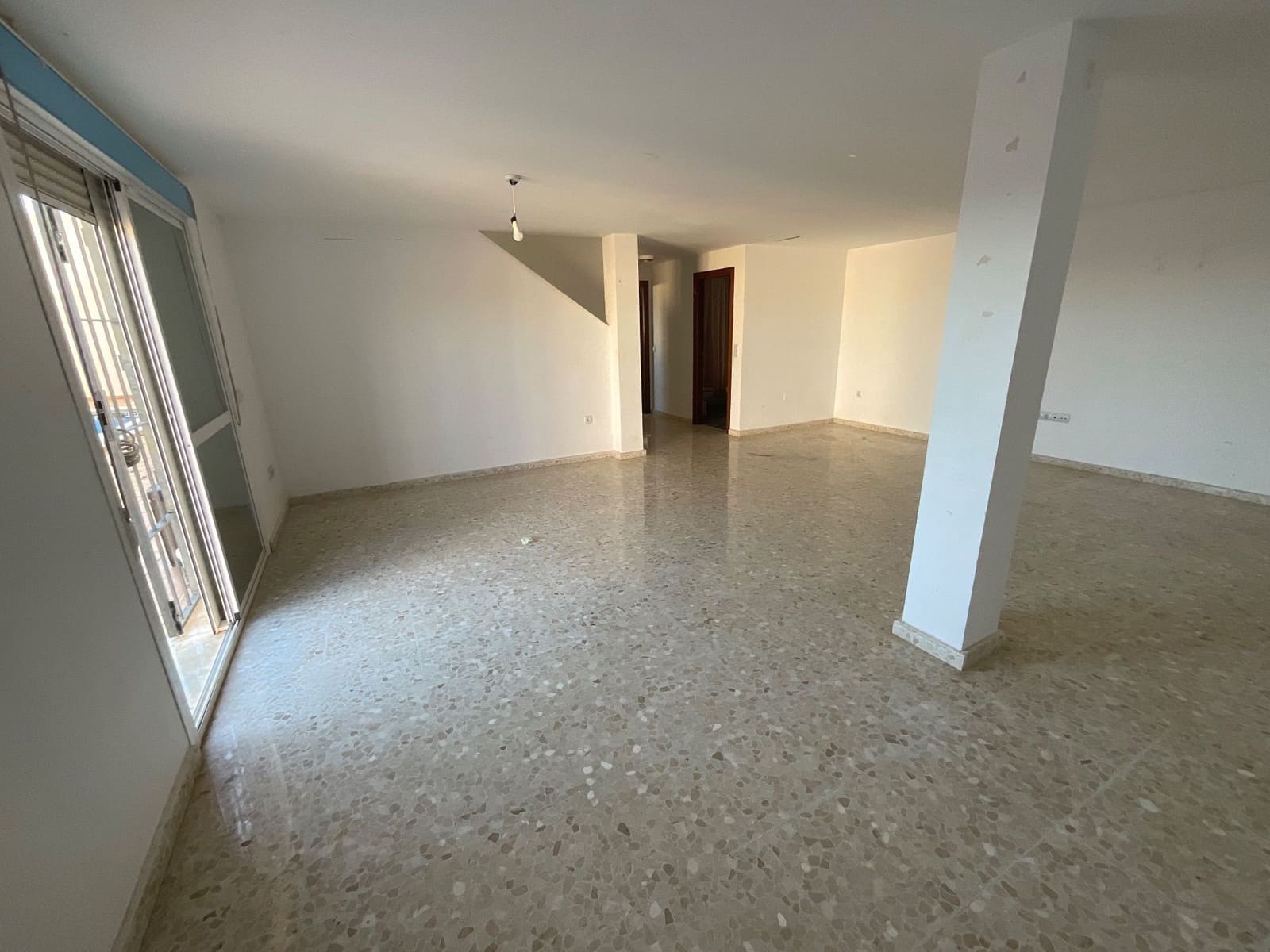 5 soverom Villa til salgs i Antequera med svømmebasseng garasje - € 420 000 (Ref: 9518412)