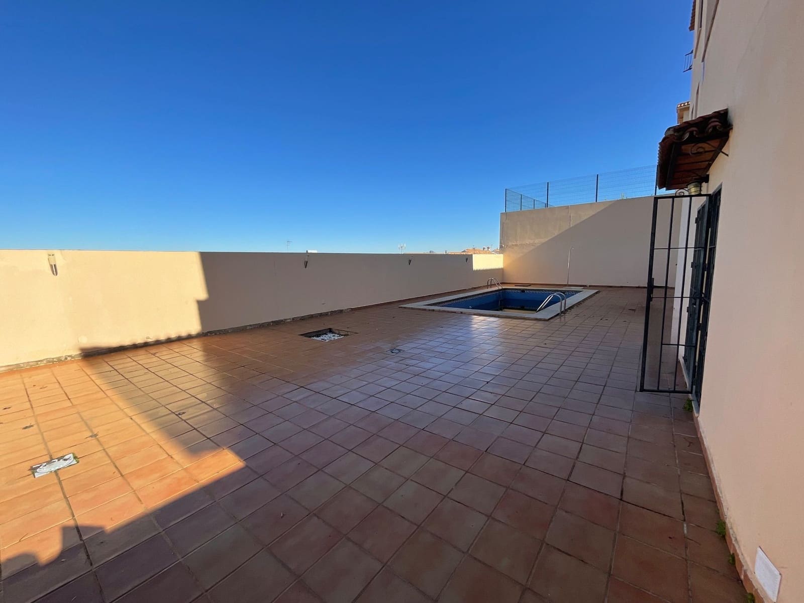 5 soverom Villa til salgs i Antequera med svømmebasseng garasje - € 420 000 (Ref: 9518412)