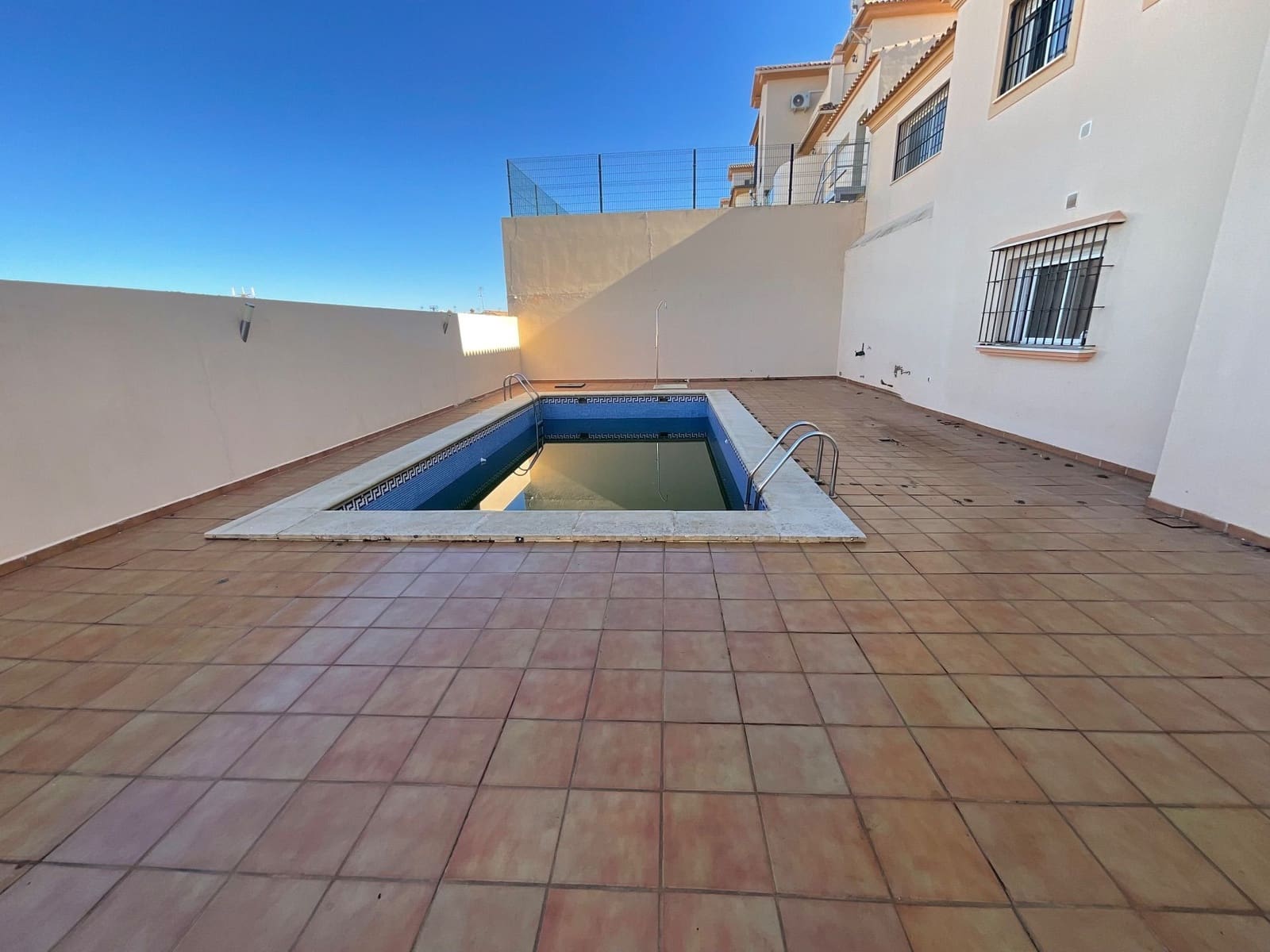 5 soverom Villa til salgs i Antequera med svømmebasseng garasje - € 420 000 (Ref: 9518412)
