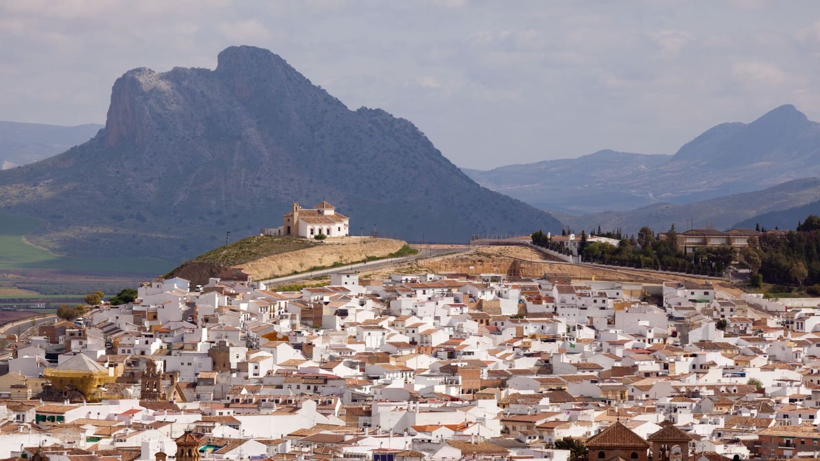 4 bedroom Flat for sale in Antequera - € 329,500 (Ref: 9590658)