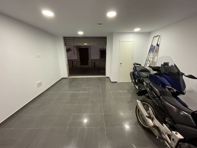 Garaż na sprzedaż w Antequera - 40 000 € (Ref: 9658266)