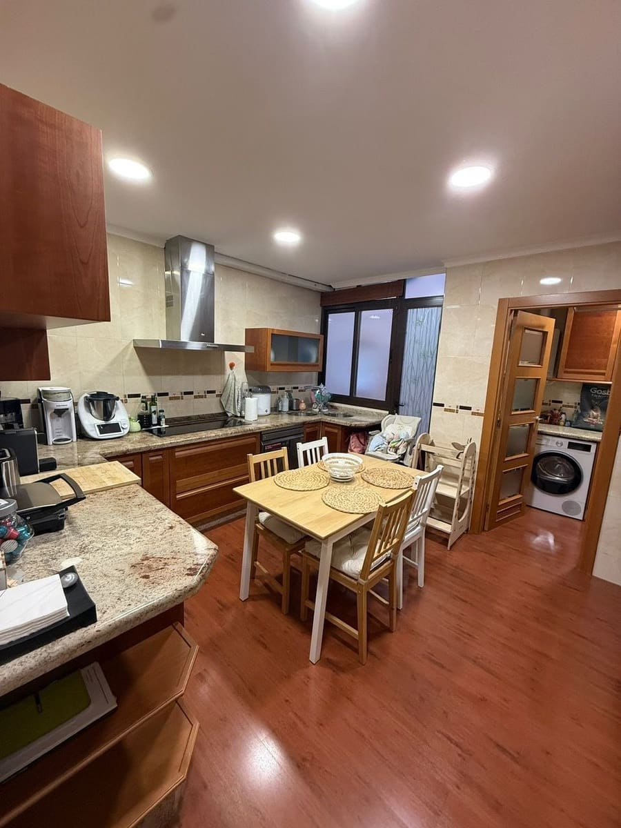 3 bedroom Flat for sale in Antequera - € 239,000 (Ref: 9694650)