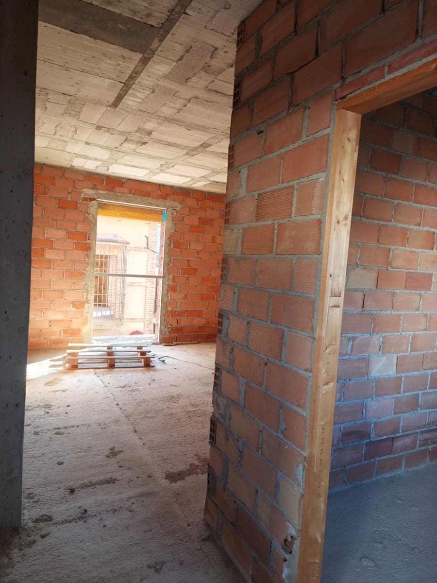 6 bedroom Villa for sale in Antequera with pool garage - € 435,000 (Ref: 9790210)