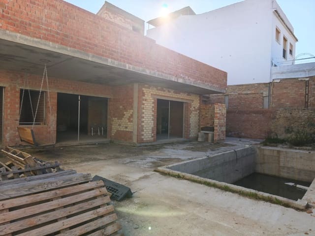 6 quarto Moradia para venda em Antequera com piscina garagem - 435 000 € (Ref: 9790210)
