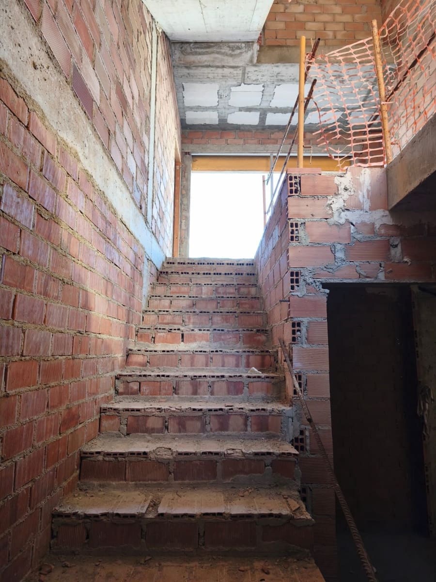 6 bedroom Villa for sale in Antequera with pool garage - € 435,000 (Ref: 9790210)