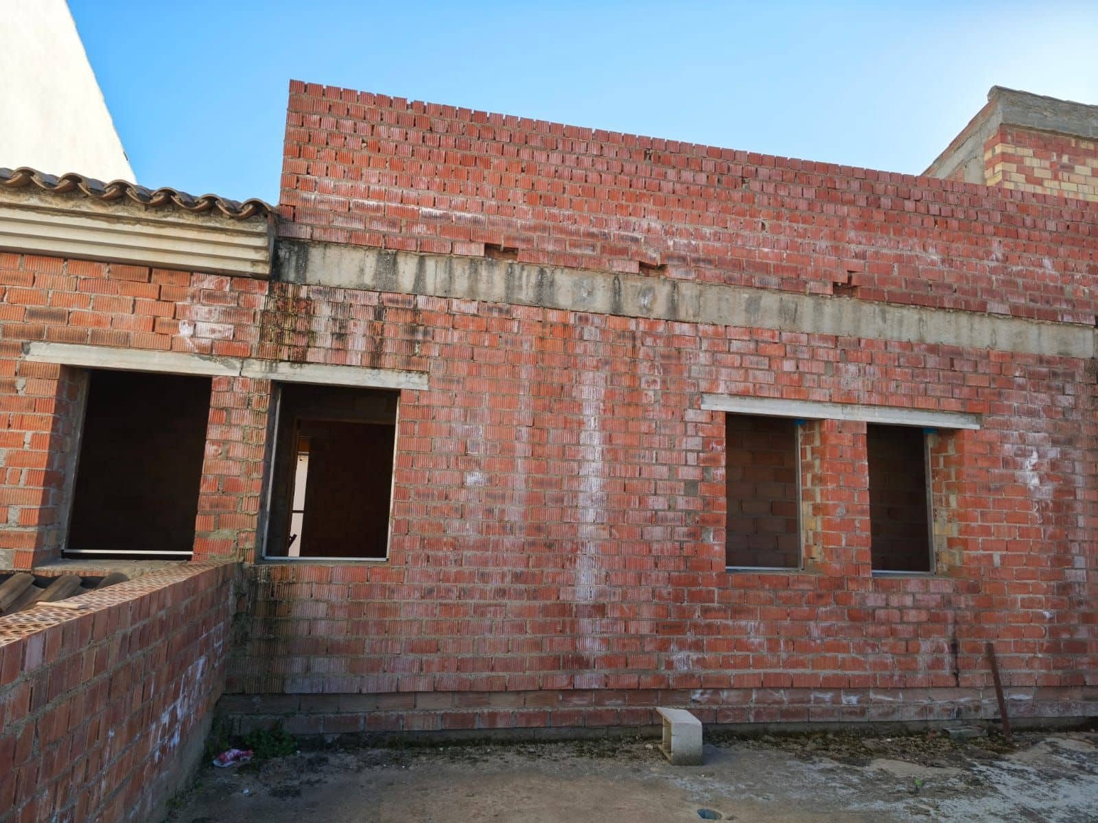 6 bedroom Villa for sale in Antequera with pool garage - € 435,000 (Ref: 9790210)