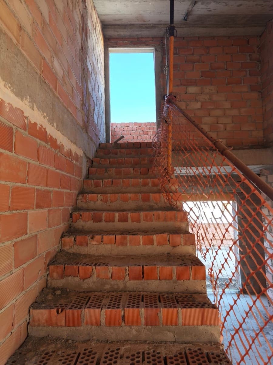 6 bedroom Villa for sale in Antequera with pool garage - € 435,000 (Ref: 9790210)