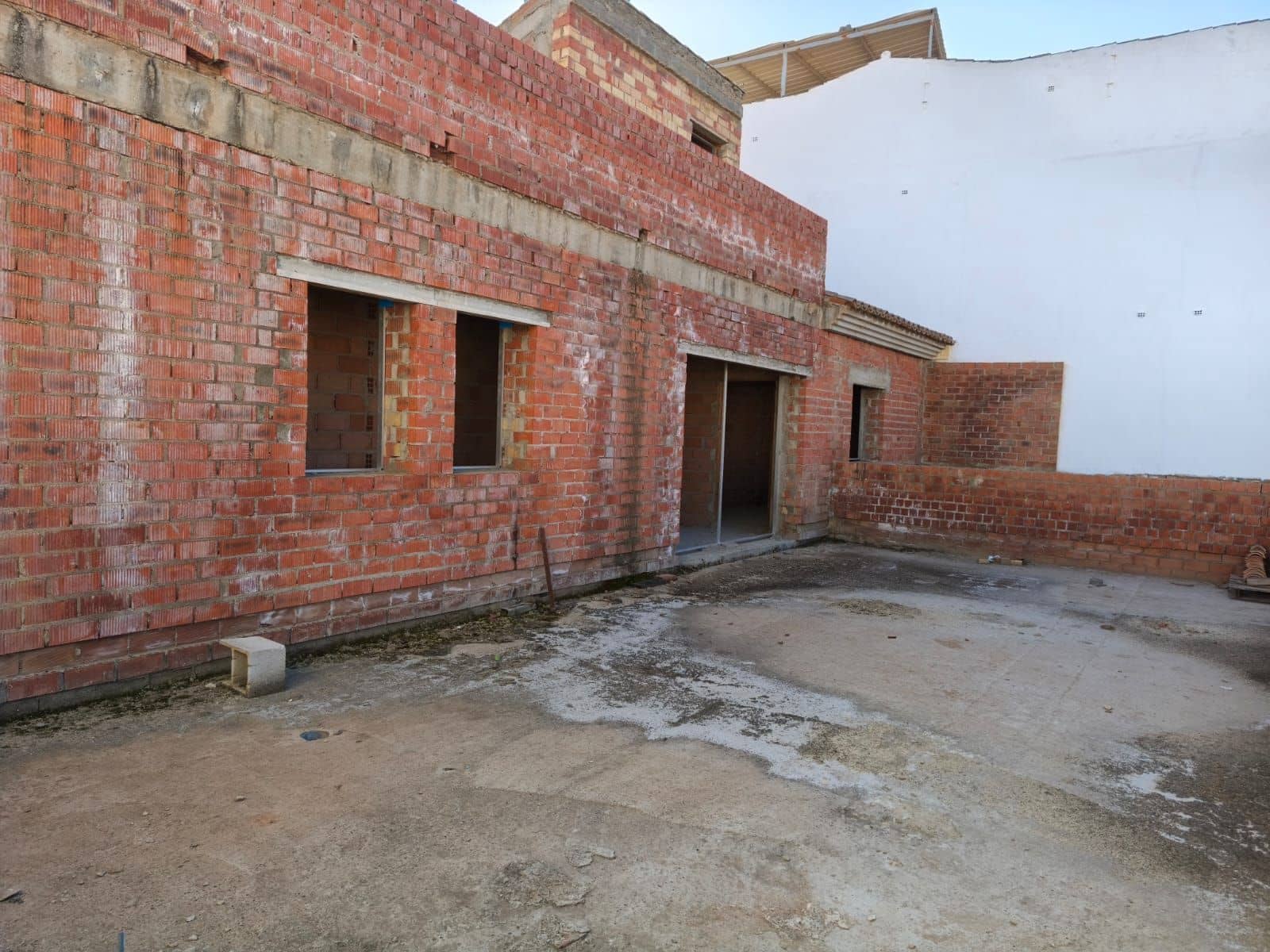 6 bedroom Villa for sale in Antequera with pool garage - € 435,000 (Ref: 9790210)