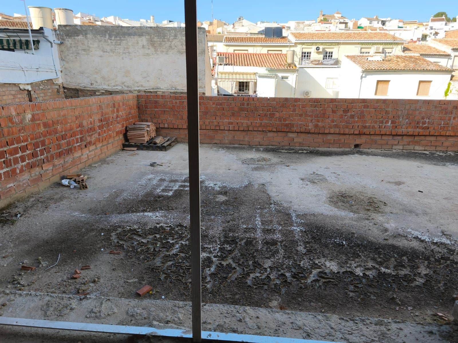 6 bedroom Villa for sale in Antequera with pool garage - € 435,000 (Ref: 9790210)