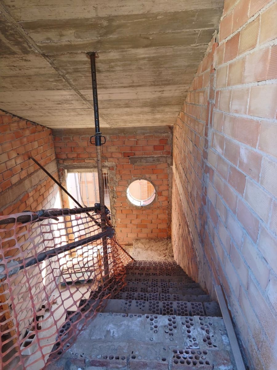 6 bedroom Villa for sale in Antequera with pool garage - € 435,000 (Ref: 9790210)