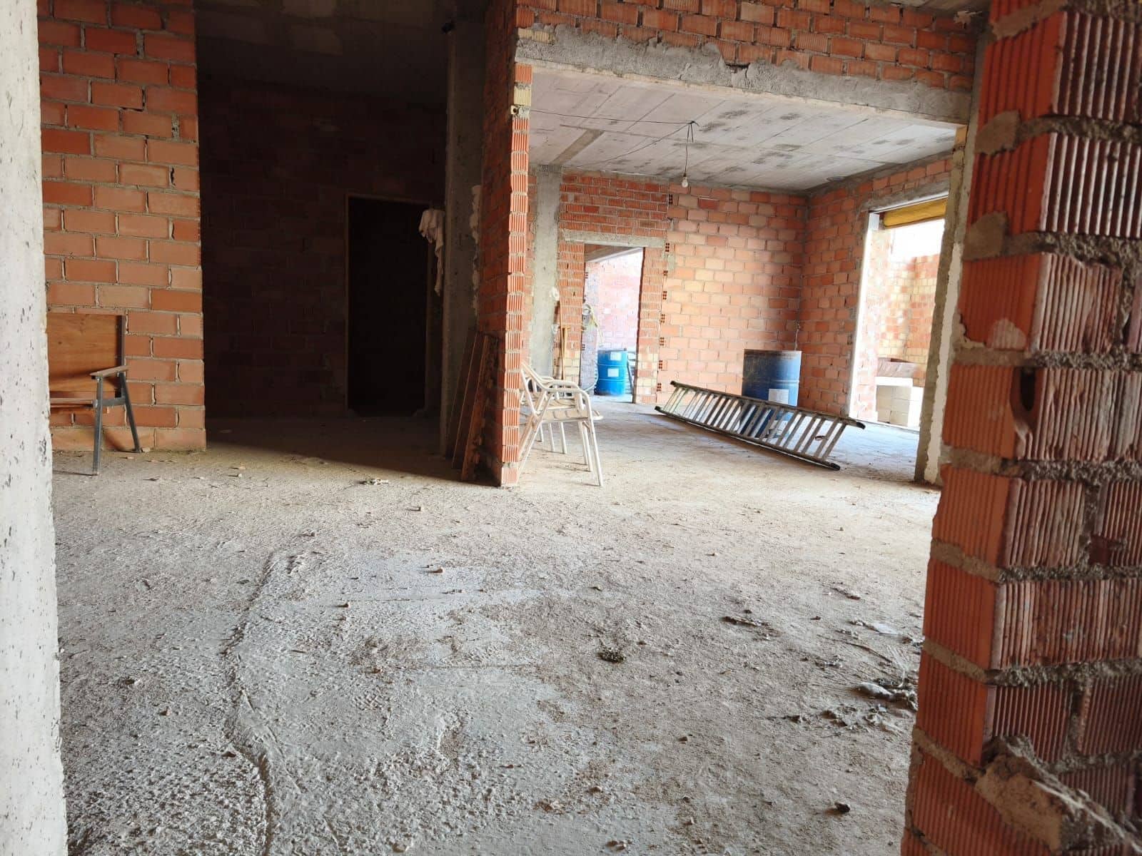 6 bedroom Villa for sale in Antequera with pool garage - € 435,000 (Ref: 9790210)