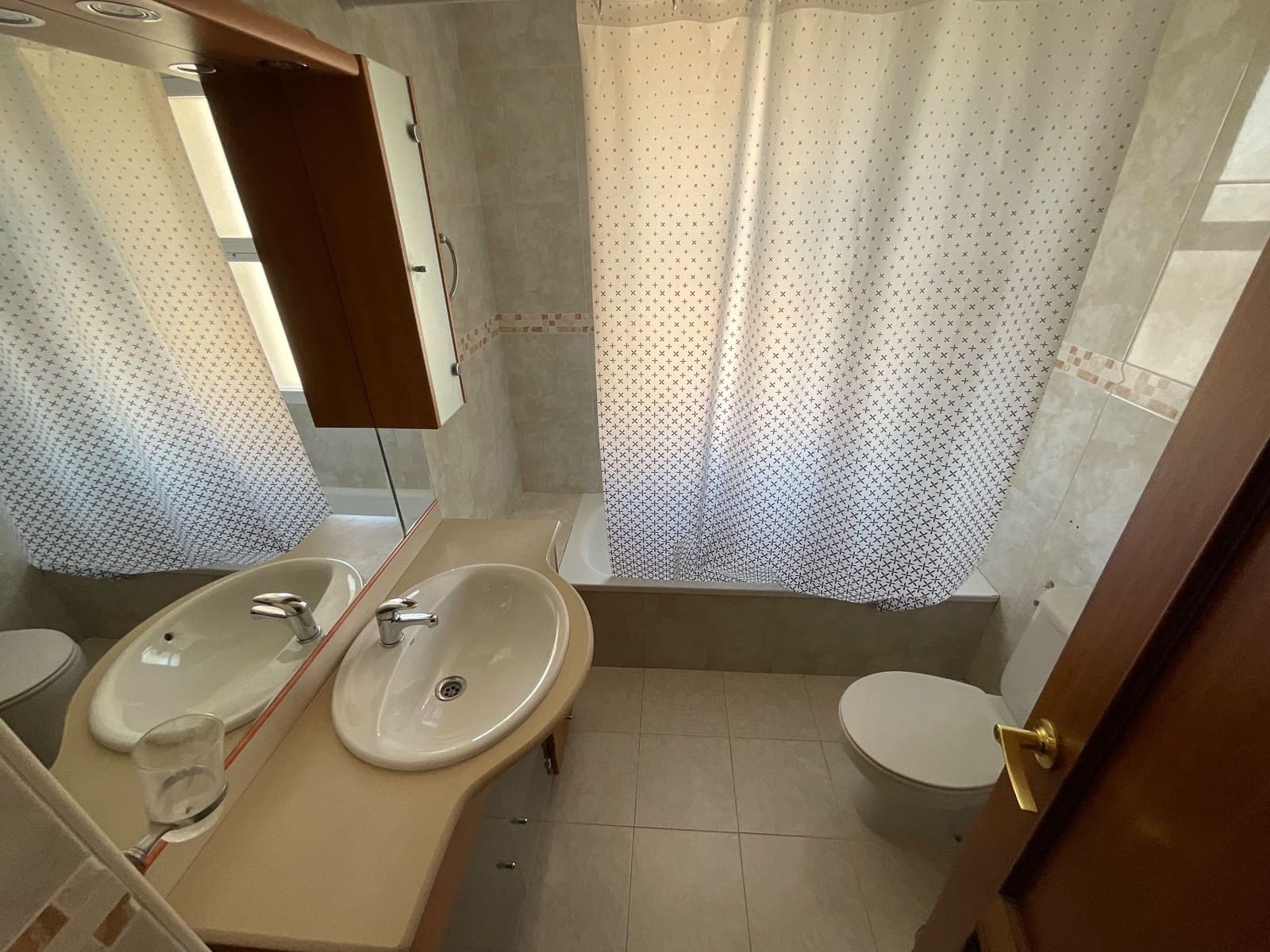 3 slaapkamer Flat te koop in Antequera met garage - € 235.000 (Ref: 9893670)