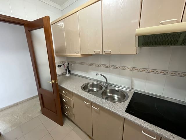 3 slaapkamer Flat te koop in Antequera met garage - € 235.000 (Ref: 9893670)