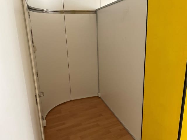 Erhverv til leje i Antequera - € 1.250 (Ref: 9964626)