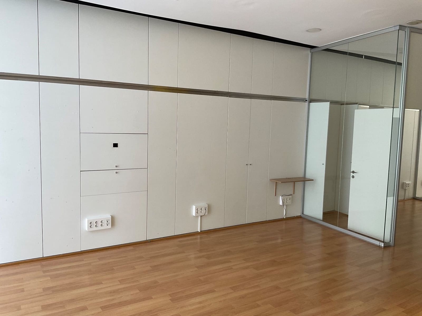 Erhverv til leje i Antequera - € 1.250 (Ref: 9964626)
