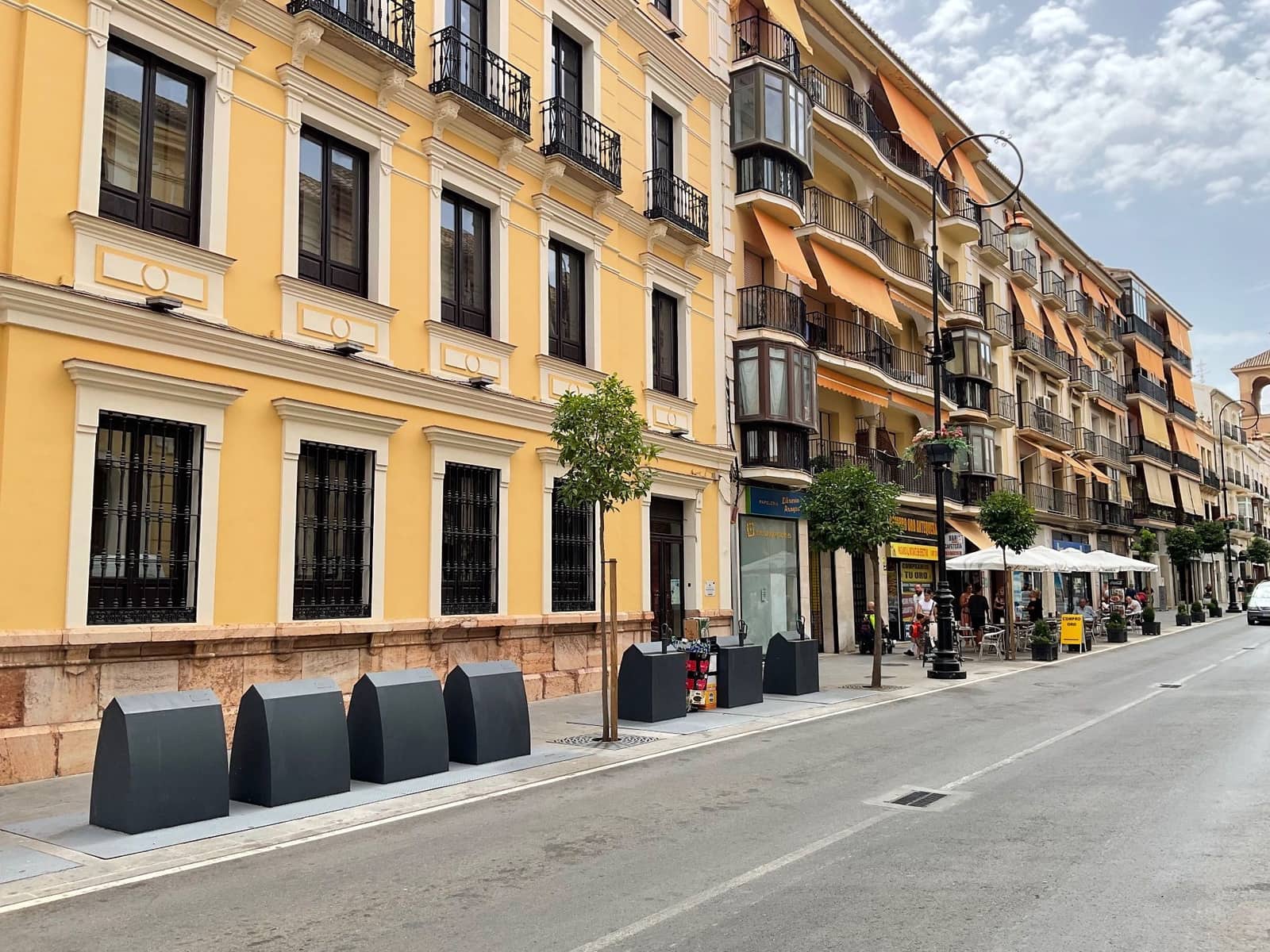 Erhverv til leje i Antequera - € 1.250 (Ref: 9964626)