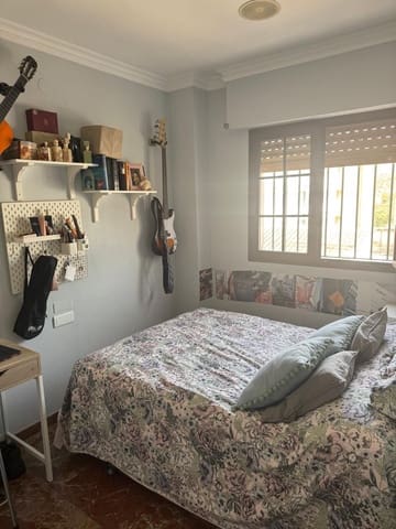 Piso de 3 habitaciones en Antequera en venta - 261.100 € (Ref: 9981789)