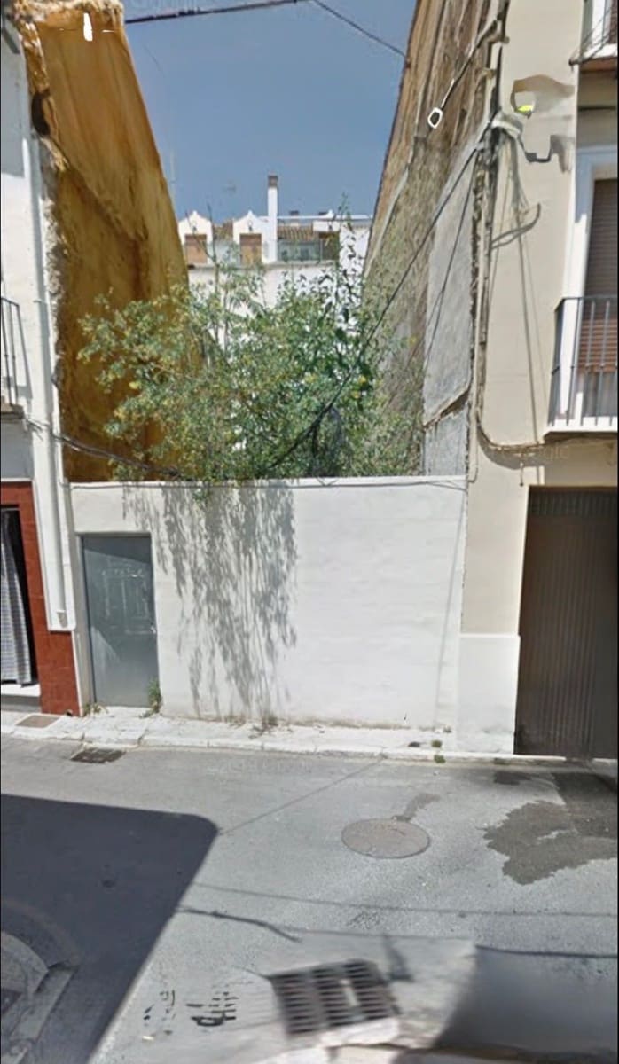 Rakentamaton maa myytävänä paikassa Antequera - 54 000 € (Ref: 9981790)