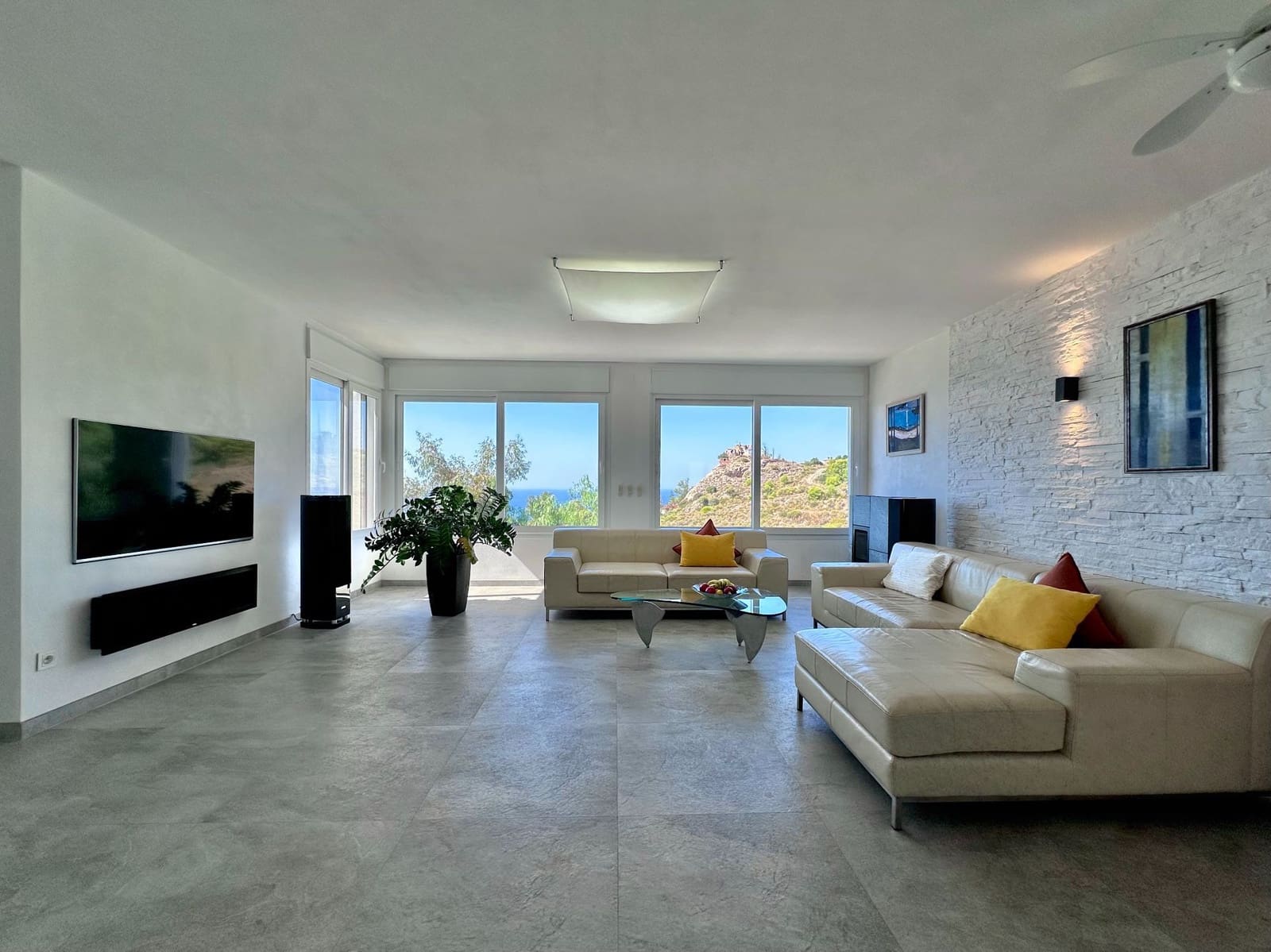4 soveværelse Villa til salg i Salobrena med swimmingpool garage - € 849.000 (Ref: 10132387)