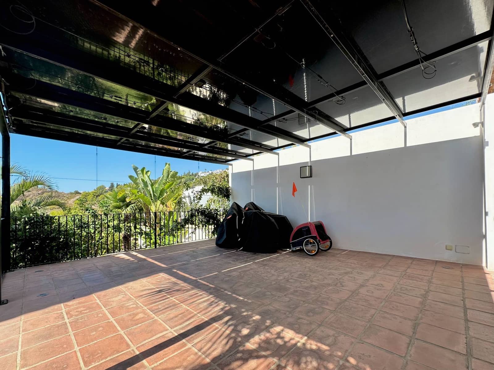 4 soveværelse Villa til salg i Salobrena med swimmingpool garage - € 849.000 (Ref: 10132387)