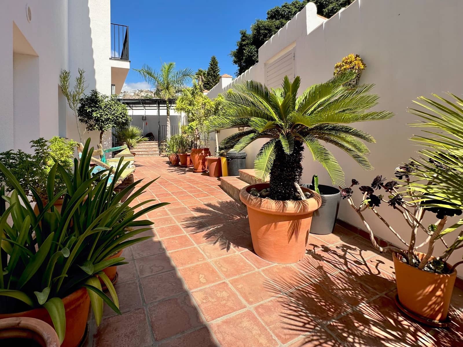 4 soveværelse Villa til salg i Salobrena med swimmingpool garage - € 849.000 (Ref: 10132387)